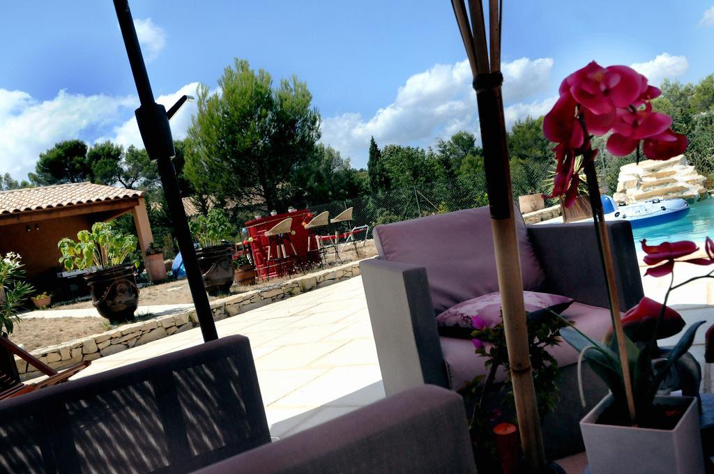 Chambres D'Hotes Des Huppes Nîmes Zewnętrze zdjęcie