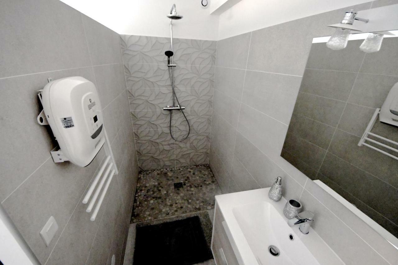 Chambres D'Hotes Des Huppes Nîmes Zewnętrze zdjęcie