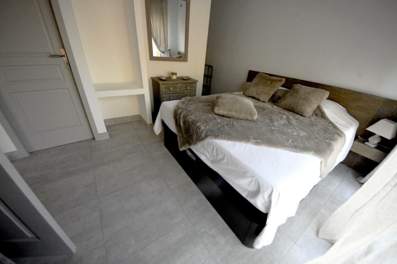 Chambres D'Hotes Des Huppes Nîmes Zewnętrze zdjęcie